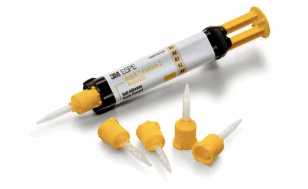 3M™ RelyX™ U200 Cemento Universal Autoadhesivo de Resina en Automezcla, tono universal A2, 56895
